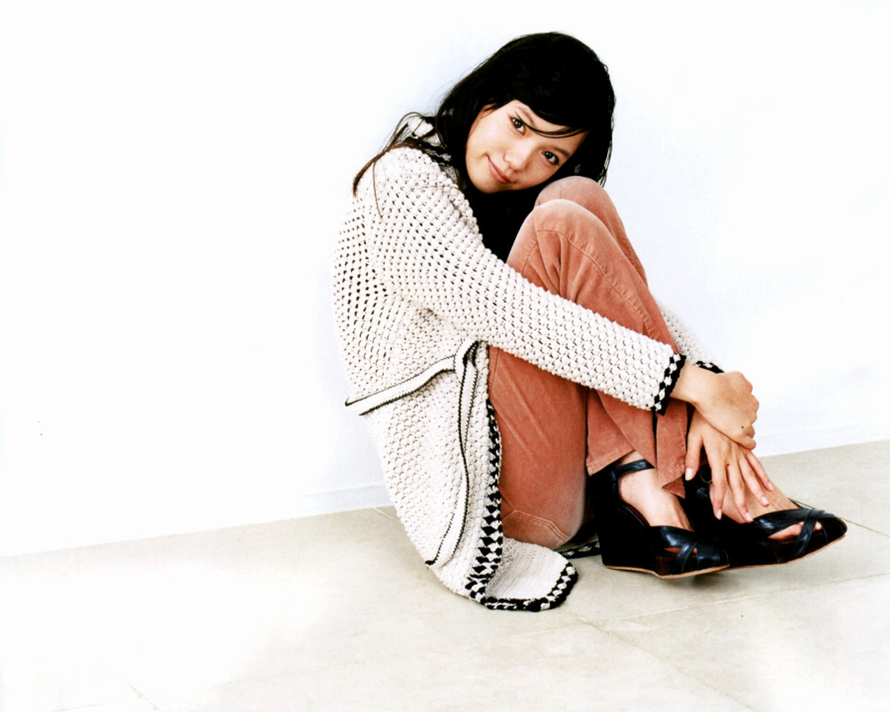 Aoi Miyazaki desktop Wallpapers