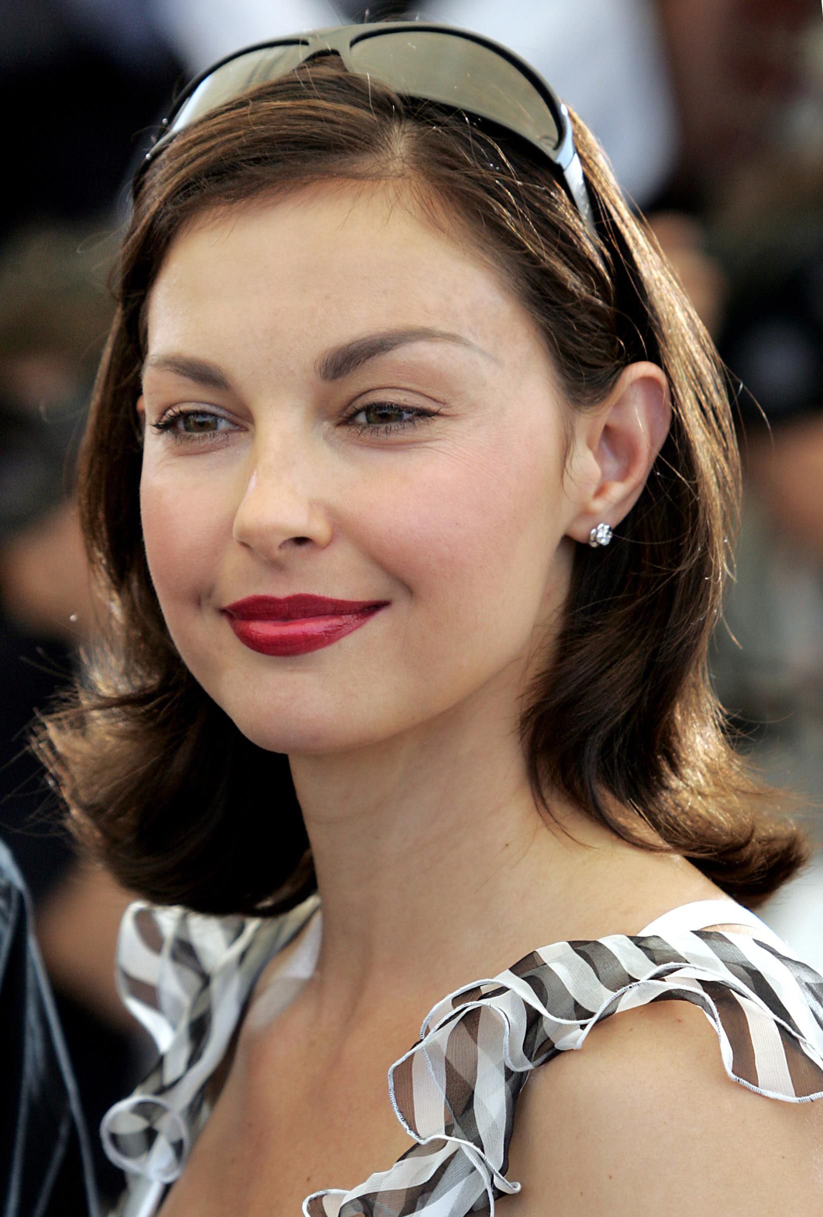 Ashley Judd photo gallery - page #14 | Celebs-Place.com