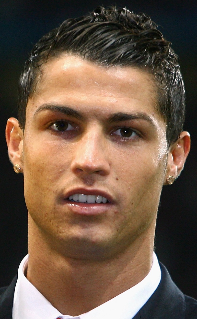 Cristiano Ronaldo photo gallery - 665 best Cristiano Ronaldo pics