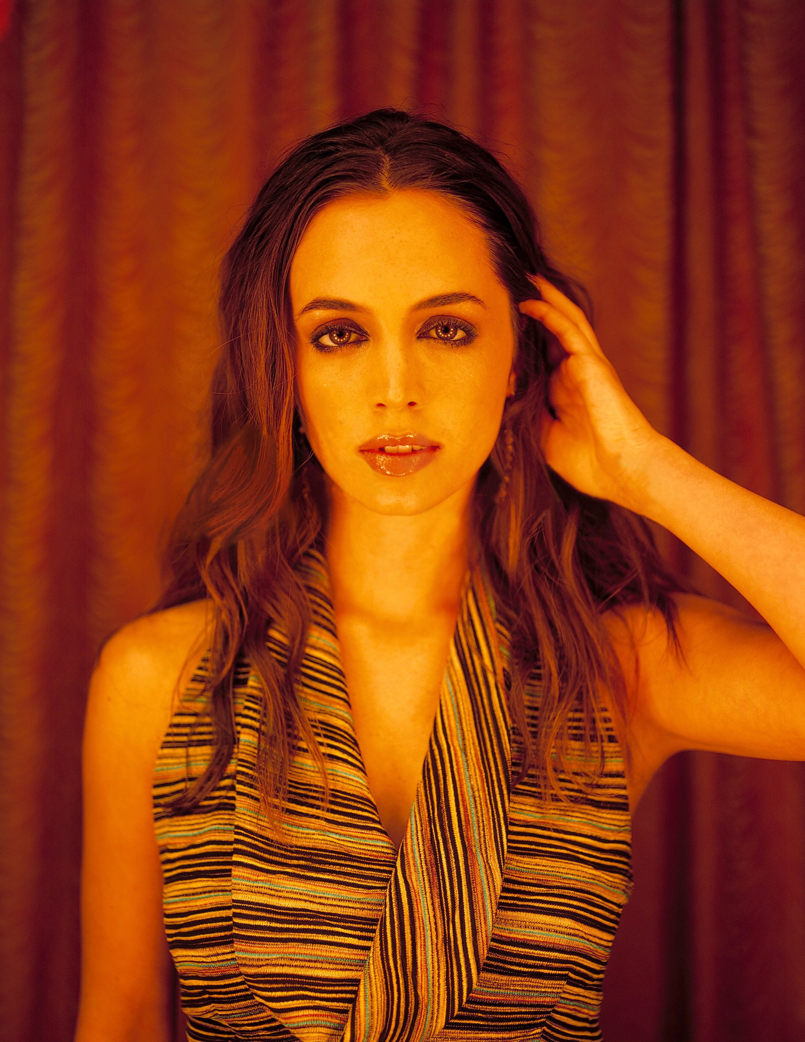 Eliza Dushku Photo Gallery Page Celebs Place