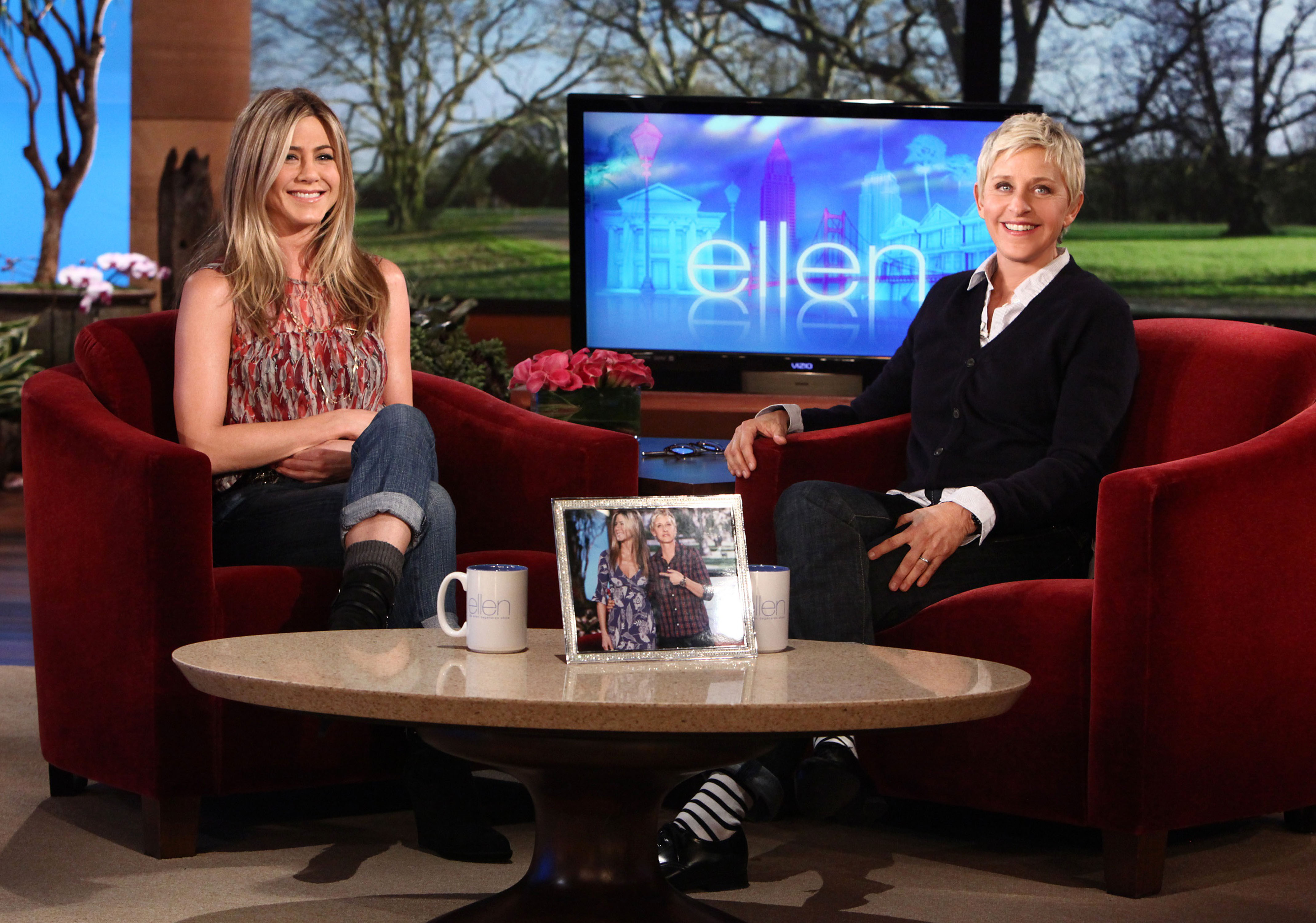 Jennifer anniston ellen degeneres show breast image