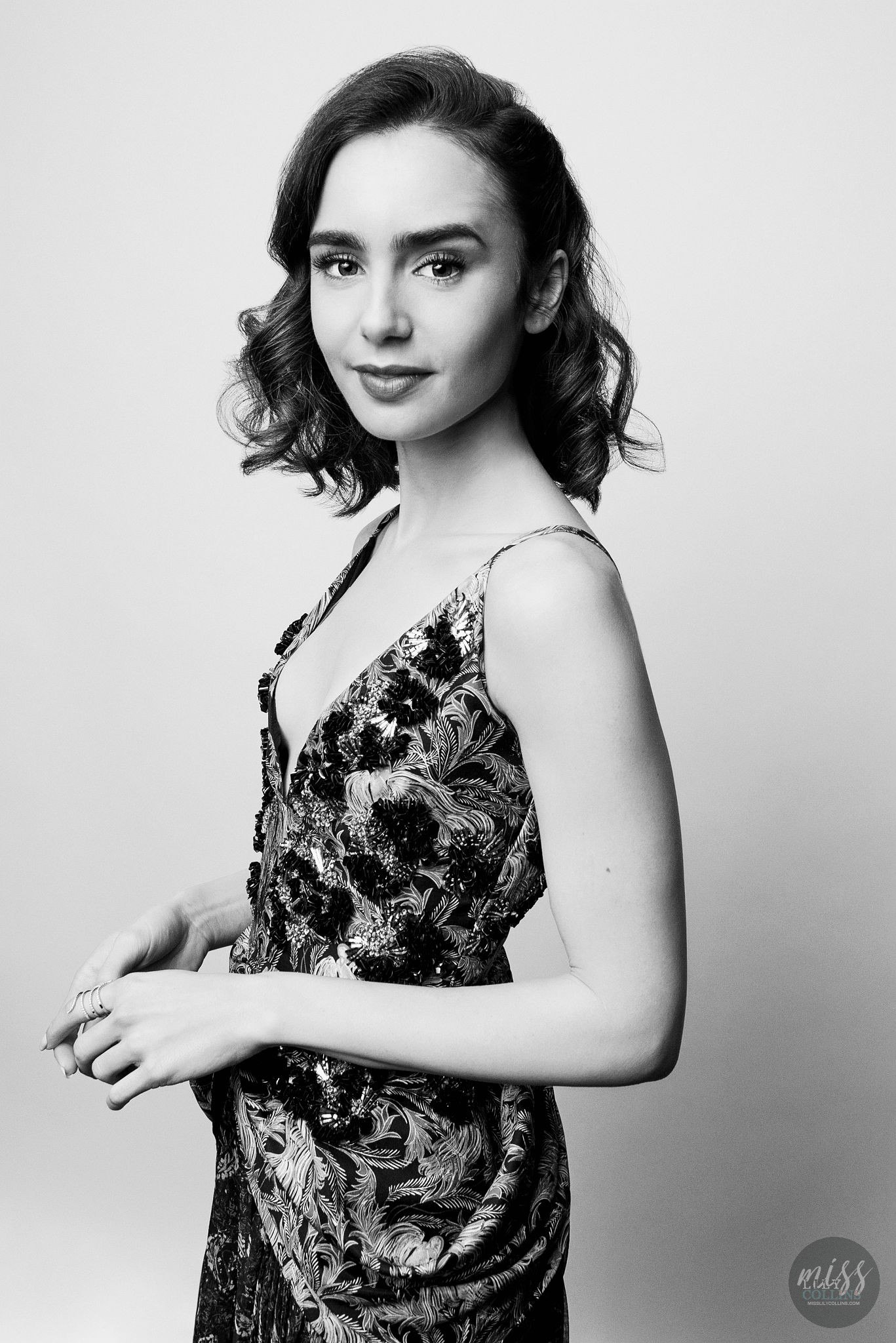 Lily Collins photo gallery - 1004 best Lily Collins pics | Celebs-Place.com1367 x 2048