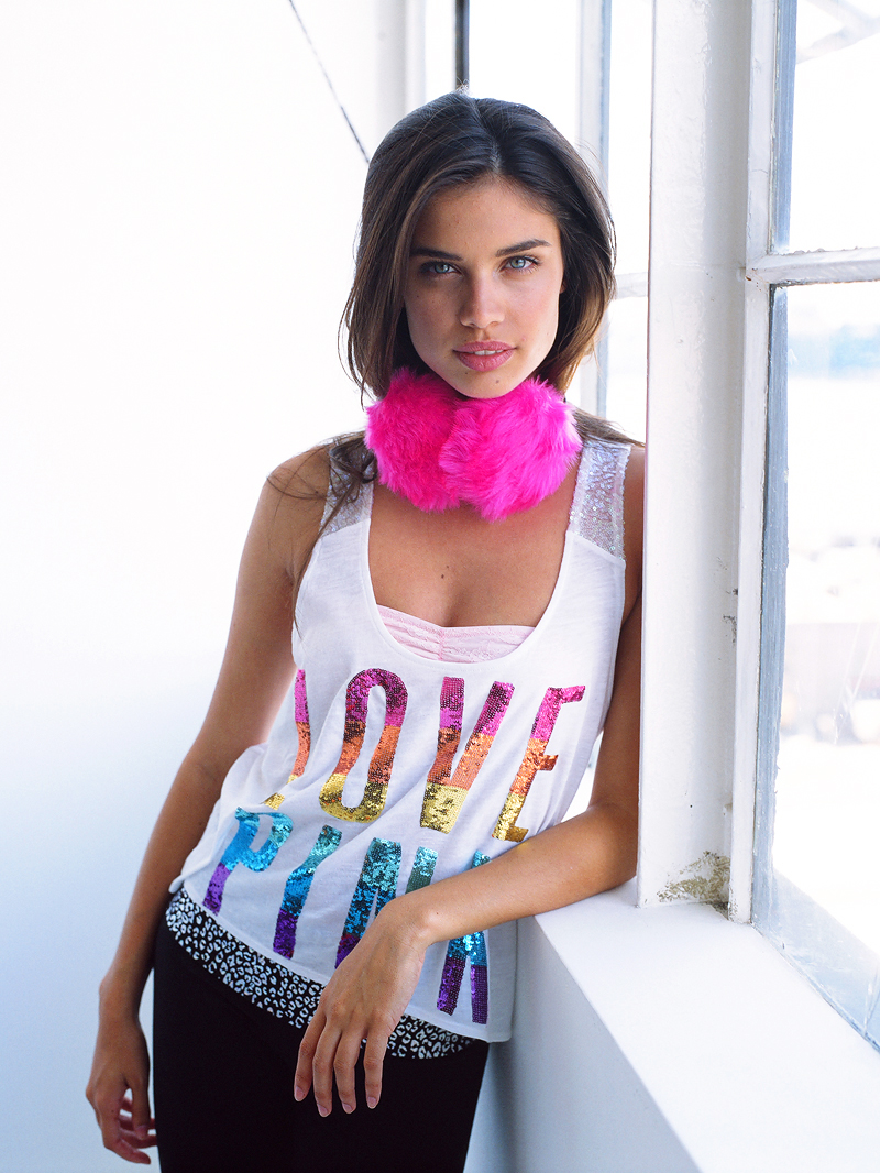 Ass Young Sara Sampaio naked photo 2017 butt Young Sara Sampaio naked photo 2017