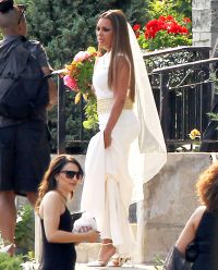Vanessa Williams tied a Knot with Jim Skrip, See Her Gorgeous Dress