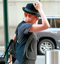 See New Hair Colour of Scarlett Johansson!