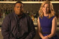 Elizabeth Banks will host SNL Show