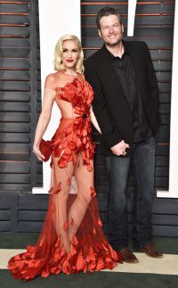 Vanity Fair Oscars Party: First Red Carpet Step Out of Gwen Stefani and Blake Shelton