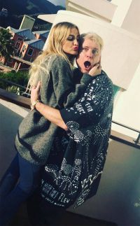Ashlee Simpson Congratulates Joe Simpson With His Birthday