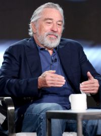Robert De Niro Describes The U.S. As 'Tragic Dumbass Comedy'