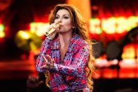 New Tour Of Shania Twain Will Happen! Wait Until Next Year!