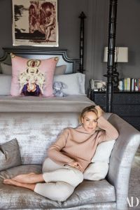 Sharon Stone showed her house