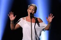 Does Pink Know Words To Her Own Songs?