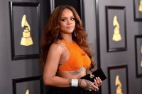 Rihanna was robbed