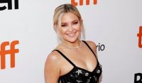 Kate Hudson first showed her little daughter