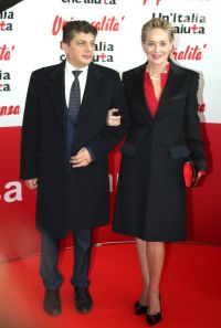 Sharon Stone, 60, appeared in public with a new boyfriend