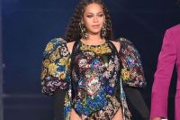 Beyonce radically changed her hair color