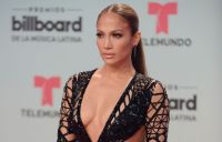 Jennifer Lopez finished with diet and ate fast food