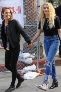 Amber Heard twirled an affair with a woman