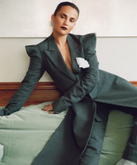 Alicia Vikander