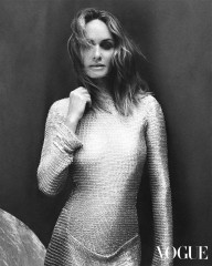 Amber Valletta