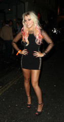 Amelia Lily