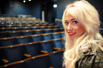 Amelia Lily