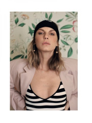 Angela Lindvall