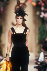 Angie Everhart