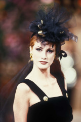 Angie Everhart