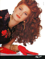 Angie Everhart