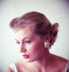 Anita Ekberg