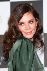 Anna Friel