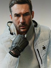 Barry Sloane