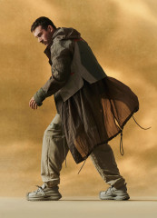 Barry Sloane