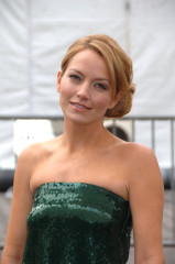 Becki Newton photo gallery - page #5 Celebs-Place