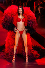 Bella Hadid