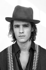 Brenton Thwaites