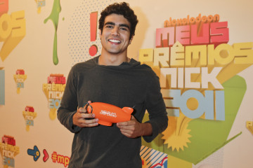 Caio Castro