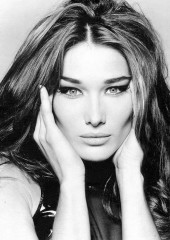 Carla Bruni