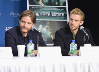 Dan Stevens