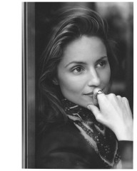 Dianna Agron
