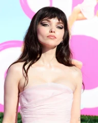 Dove Cameron