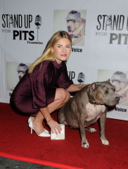 Elisha Cuthbert