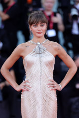 Ella Purnell