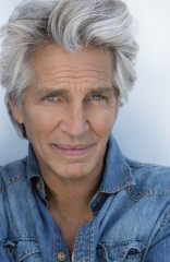 Eric Roberts