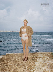 Eva Herzigova
