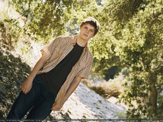 Evan Peters