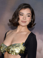 Hailee Steinfeld