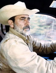 Jeffrey Dean Morgan