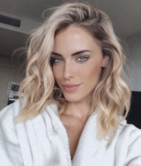 Jessica Lowndes